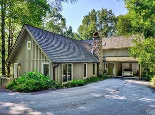 429 The Low Rd, Sapphire, NC 28774