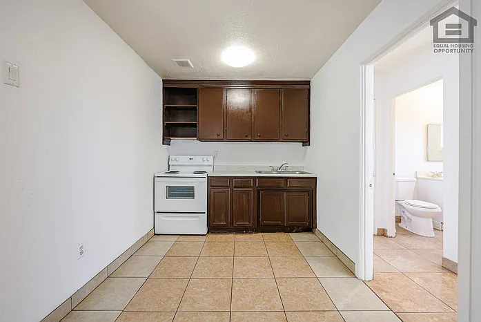3601 W Melvin St #11 — Photo 7