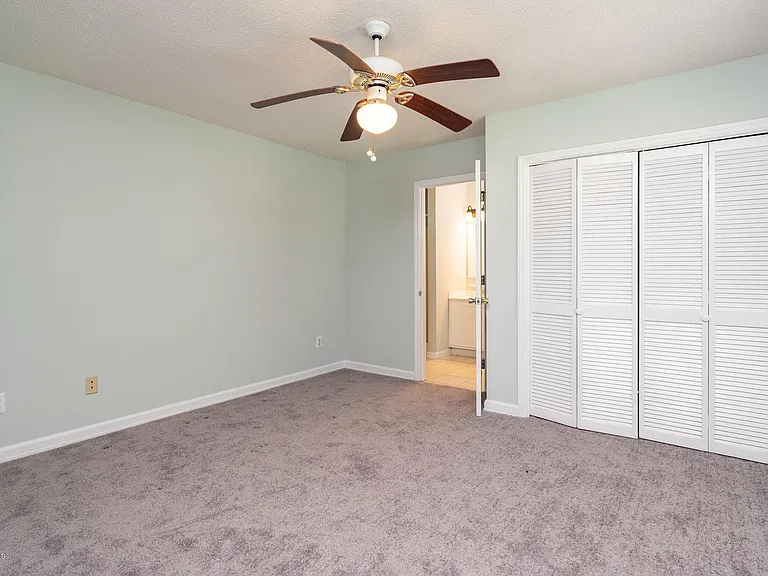 804 Cheryl Ln — Photo 10