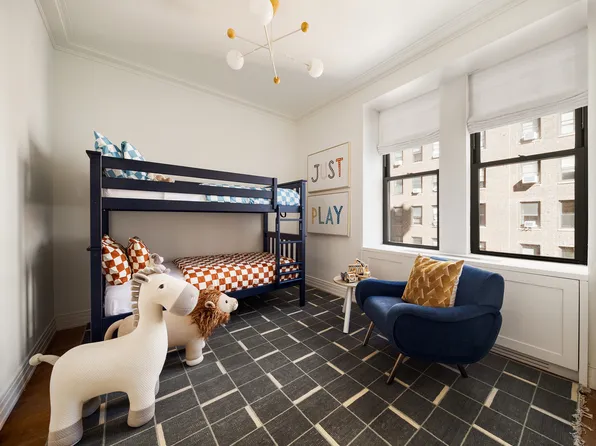 235 West 75th Street image 10 of 19