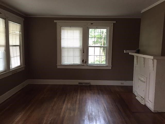 2nd image of 551 Grace St