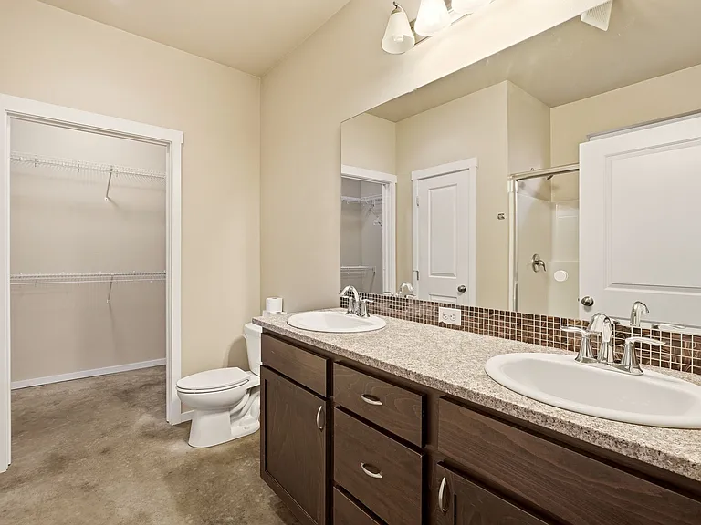 3906 E 31st Ave — Photo 21