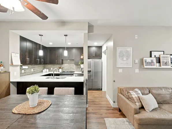 2495 Wilson Ave #218, Pt Coquitlam, BC V3C 0E4