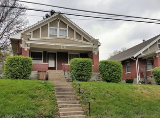 417 N 10th St, Atchison, KS 66002