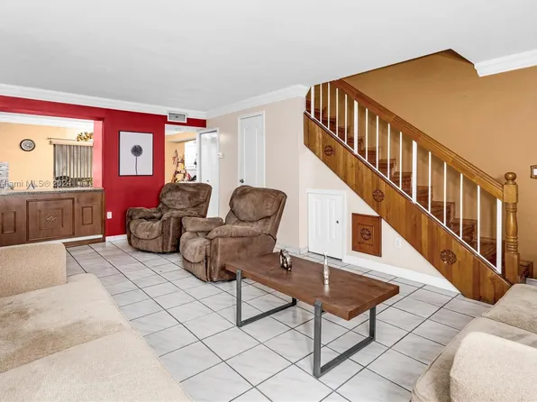 2174 W 60th St APT 17207, Hialeah, FL 33016
