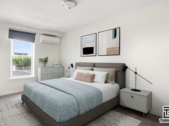 3rd image of 907 Church Ave #2B