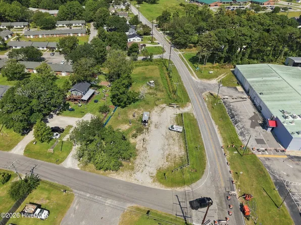 151 N Highway 101, Beaufort, NC 28516