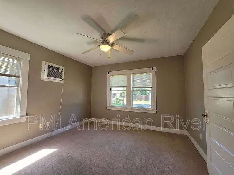 1928 El Monte Ave — Photo 11