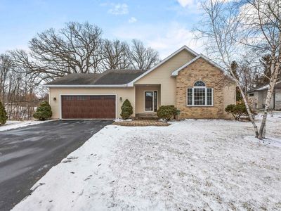 5366 Sand Beach Dr, Luxemburg, WI, 54217