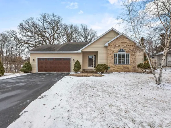 5366 Sand Beach Dr, Luxemburg, WI 54217