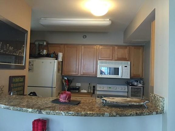 5th image of 345 Lasalle Ave #1408