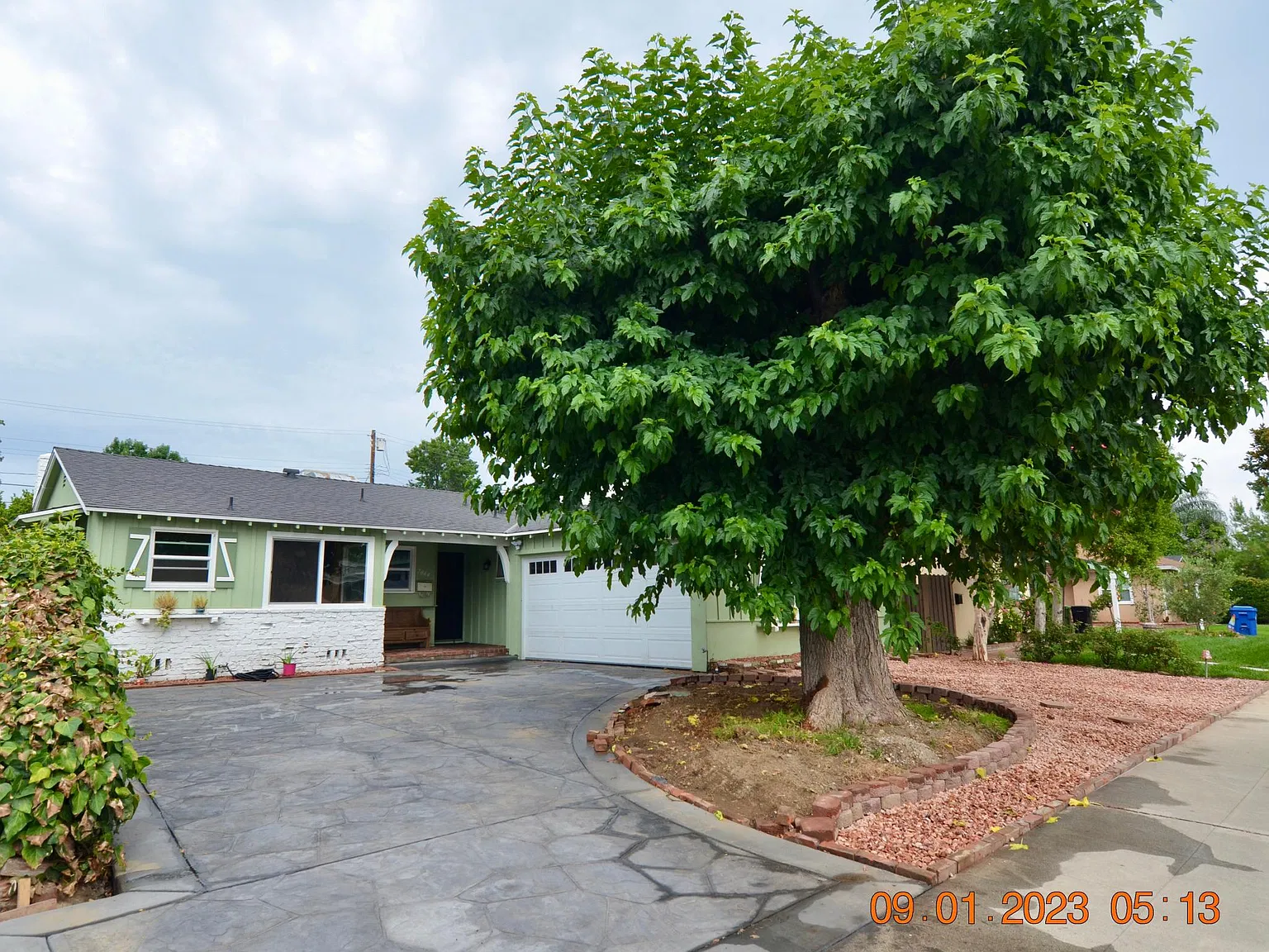 7044 Whitaker Ave — Photo 2