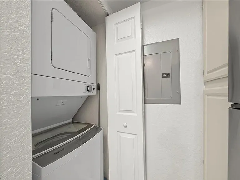 23500 Walden Center Dr #206 — Photo 29