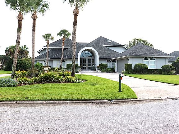 3rd image of 23 Poinciana Way