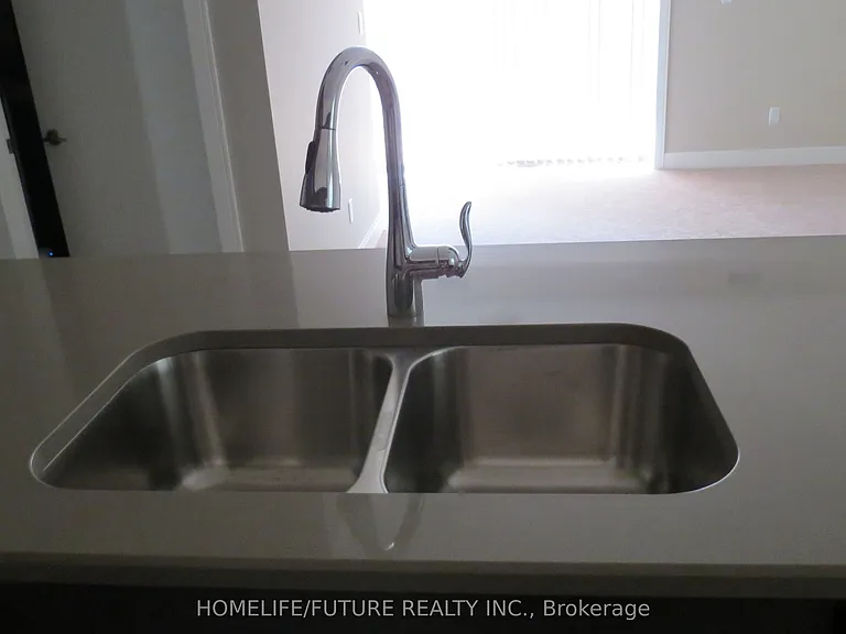32 Arkell Rd #18 — Photo 6
