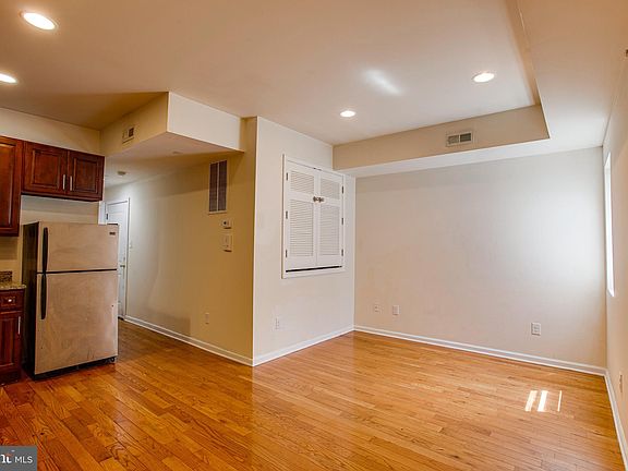 4th image of 1516-1518 W Diamond St #C