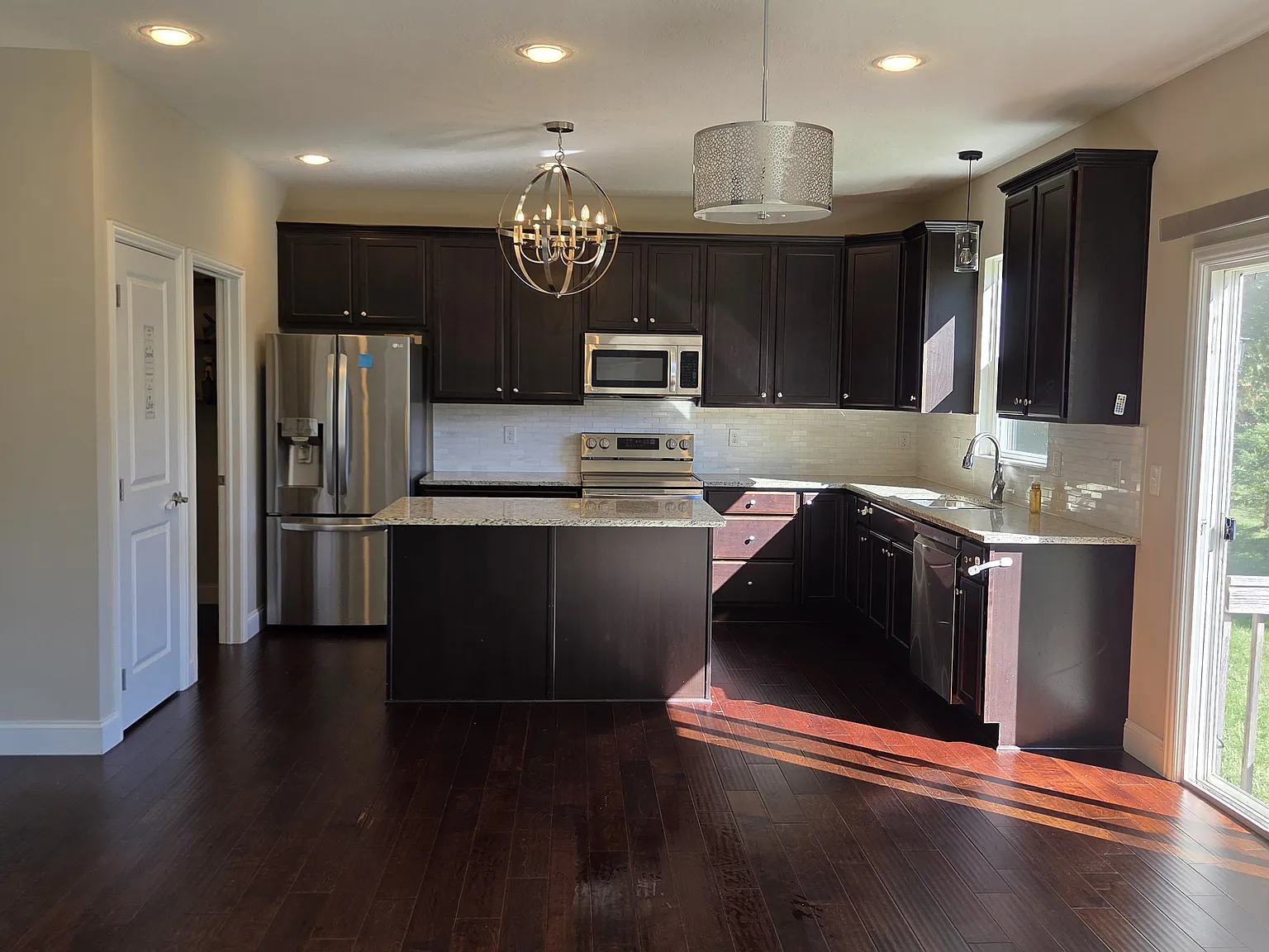 1226 Denmark Pl — Photo 2