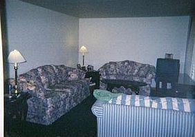 4th image of 12710 Lincoln Way