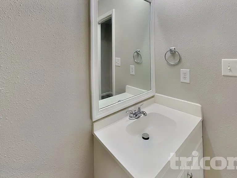 2216 Gooseberry Rd — Photo 14