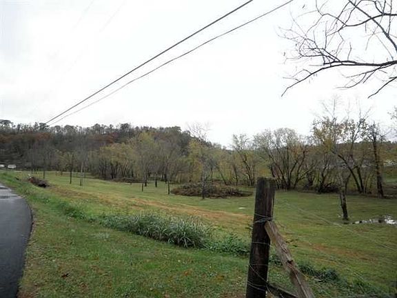 2nd image of 1551 County Road 104