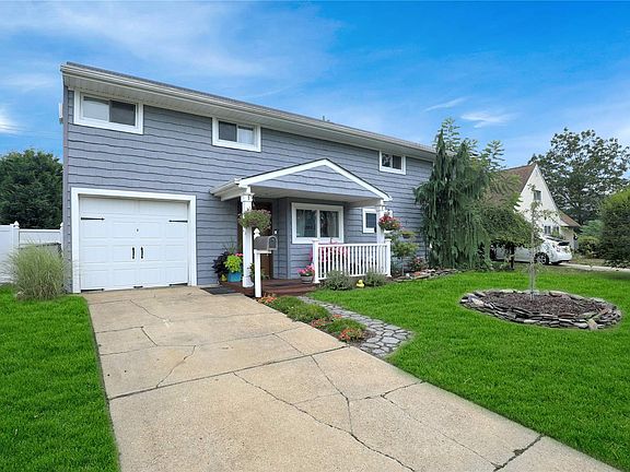 4th image of 37 Wisteria Ln