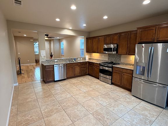 5th image of 9855 Sheffield Way