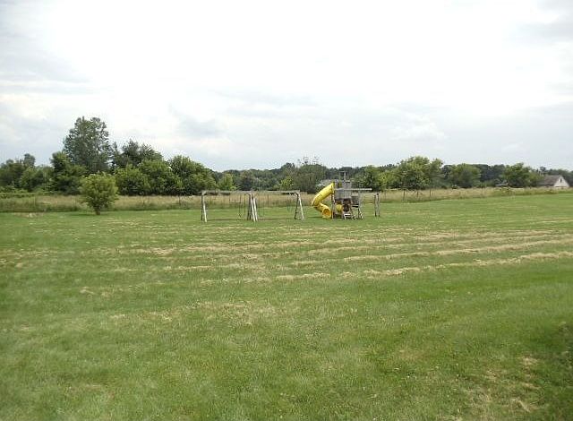 2nd image of 1826 Spears Rd