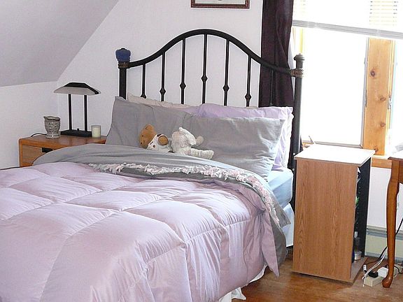 bedroom w/ multi. closets