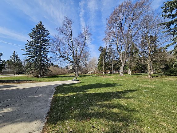 2nd image of 10457 Blaine Rd