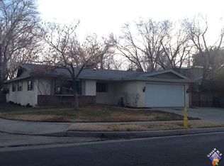 710 E Oldfield St, Lancaster, CA 93535
