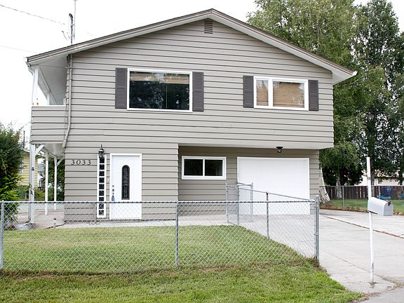 3rd image of 3033 Riverview Drive