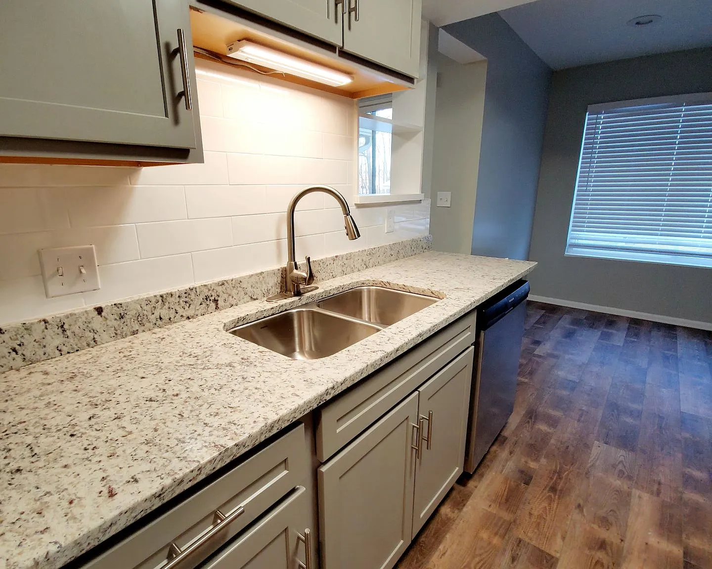 Sugarbush Apartments — Photo 4