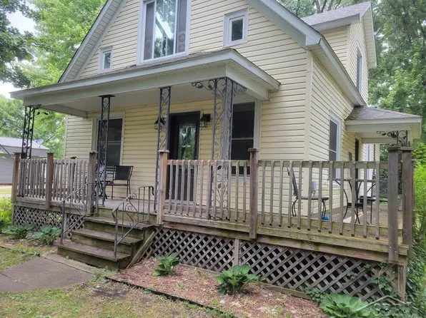 518 Schust Rd, Saginaw, MI 48604