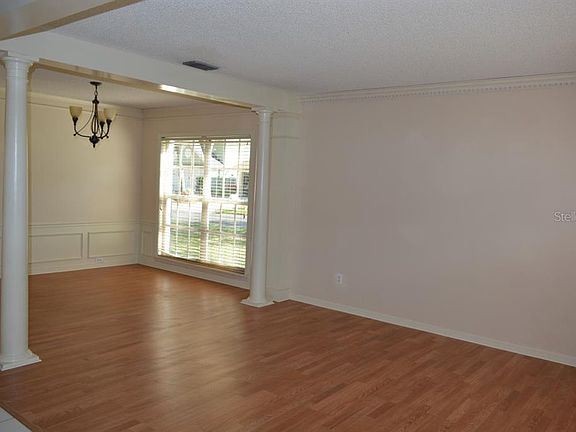 4th image of 17701 Parkway Green Ln