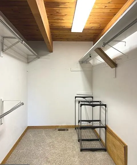 1538 Trough Rd — Photo 33