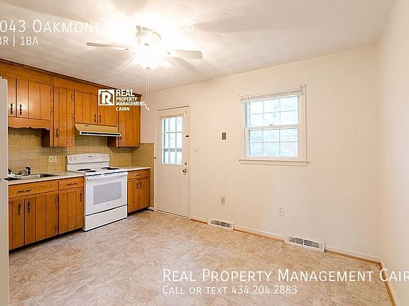 4th image of 1043 Oakmont Cir #B