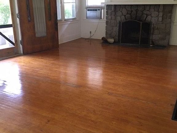 2nd image of 618 W Olive Ave APT B