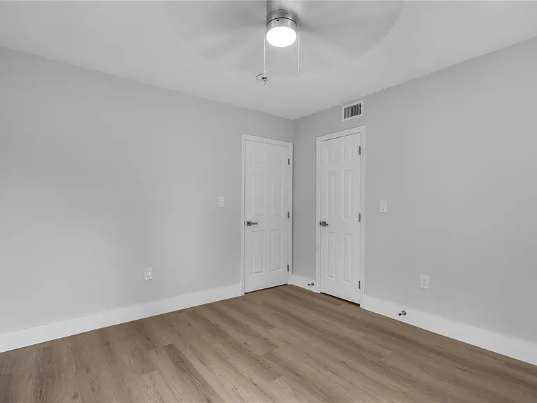 560 NE 63rd St #0 — Photo 16