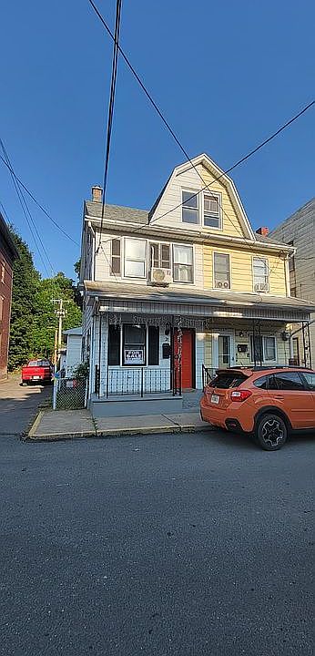 1st image of 2 N Rock St
