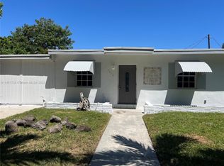 9815 SW 183rd St, Palmetto Bay, FL 33157