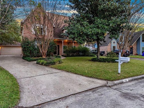 5th image of 3322 Lakehaven Dr