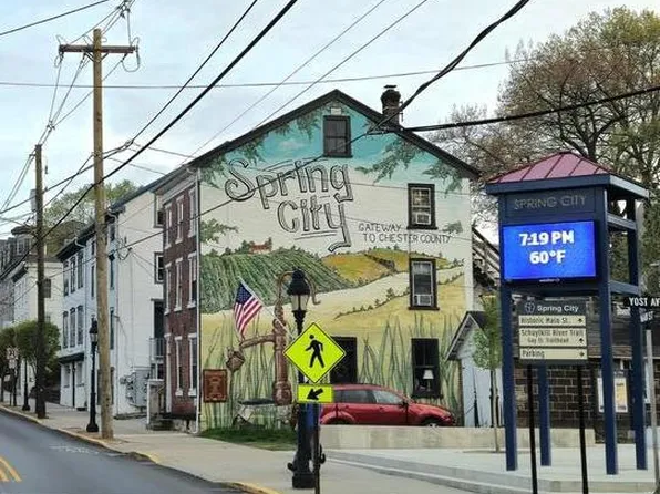 126 N Main St, Spring City, PA 19475