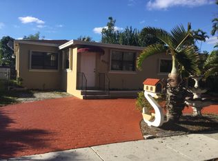 6250 NW 40th St, Virginia Gardens, FL 33166