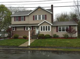 44 Richard Cir, Woburn, MA 01801