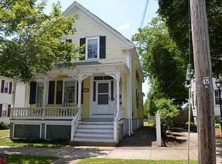 111 High St, Bristol, RI 02809