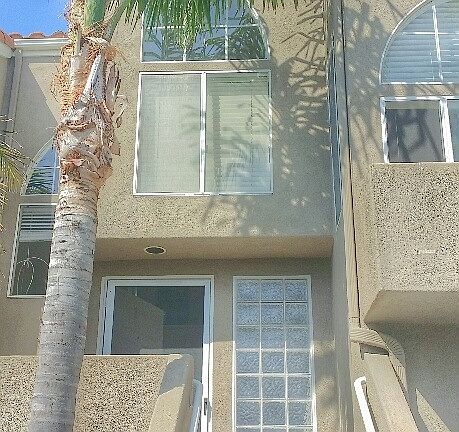 4th image of 217 16th Pl APT E