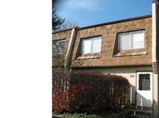 3833 Joshua Pl #D, Alexandria, VA 22309