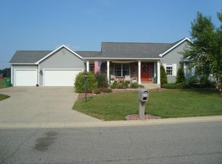 3371 S Coulter Creek Dr, Laporte, IN 46350