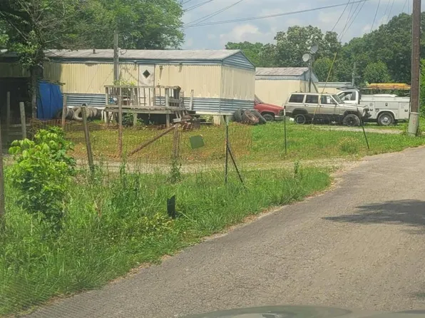 1326 Chicken Dave Rd, Whitwell, TN 37397