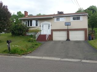 4600 Salem Dr, Vestal, NY 13850